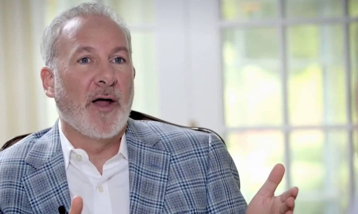 Peter Schiff Claims Vindication as Bitcoin Falls 30% Since 2025 Sell Call