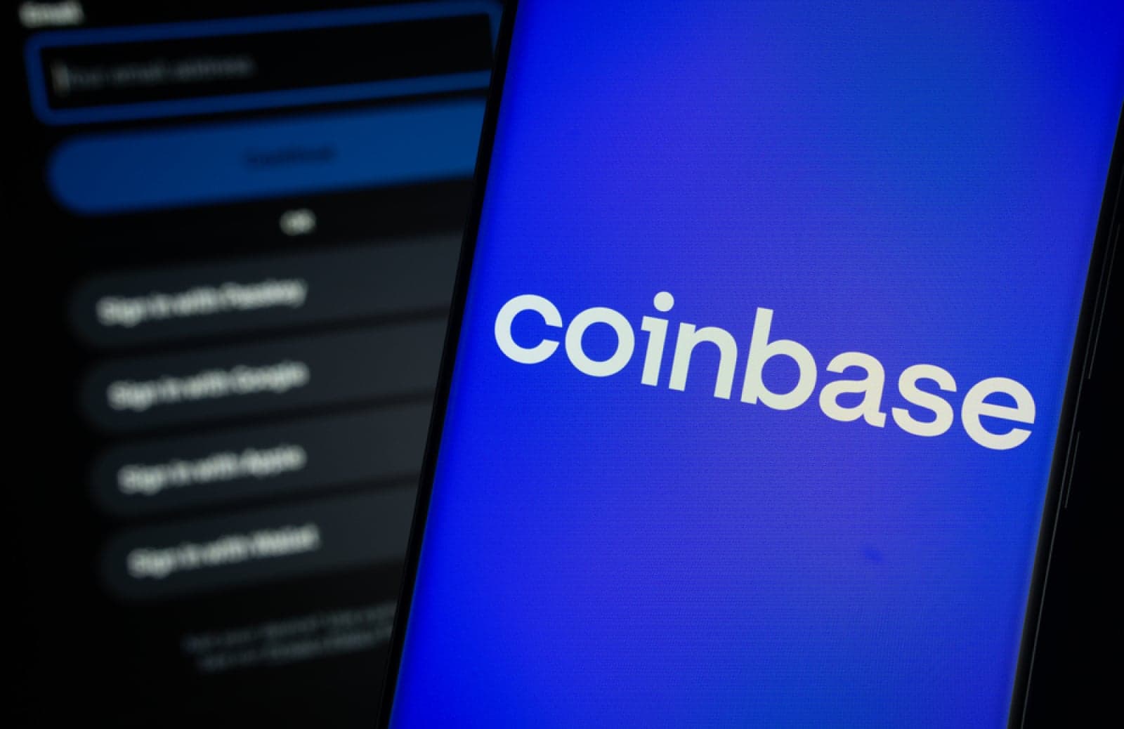 Major Outage Halts Trading on Coinbase