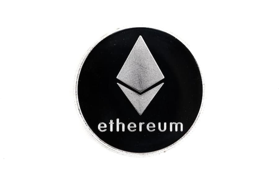 Ethereum Large-Holder Activity Drives Short-Term Consolidation, Instability — Details